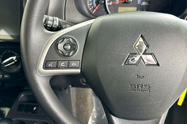 2021 Mitsubishi Mirage LB ES image
