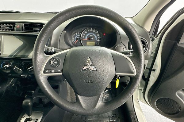 2021 Mitsubishi Mirage LB ES image