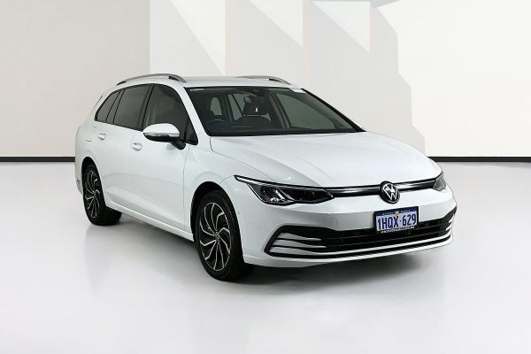 2022 Volkswagen Golf MK VIII Life image