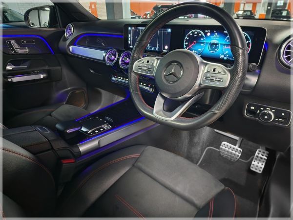 2021 Mercedes-Benz GLB-Class X247 GLB200 image