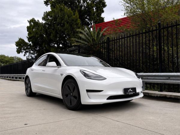 2019 Tesla Model 3 MY20 Standard Range Plus image