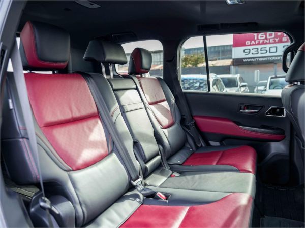 2024 Toyota Landcruiser FJA300R GR Sport image