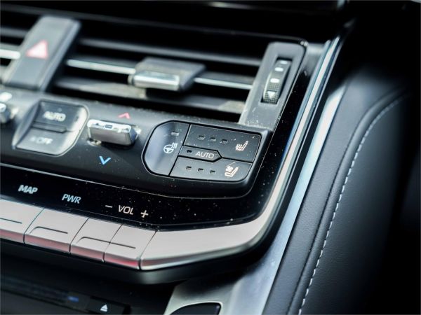 2024 Toyota Landcruiser FJA300R GR Sport image
