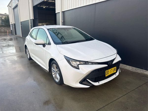 2022 Toyota Corolla Hatchback MZEA12R Ascent Sport image