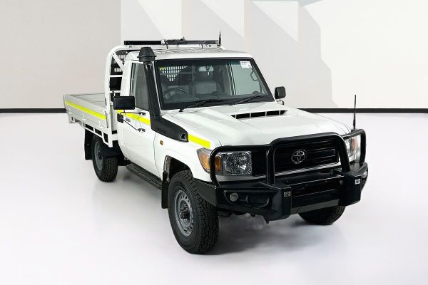 2021 Toyota Landcruiser VDJ79R Workmate image