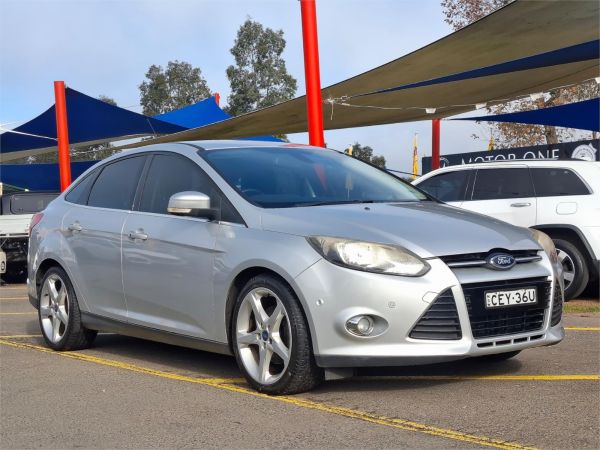 2012 Ford Focus Sedan LW Titanium image