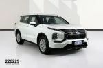 Image for 2023 Mitsubishi Outlander ZM ES