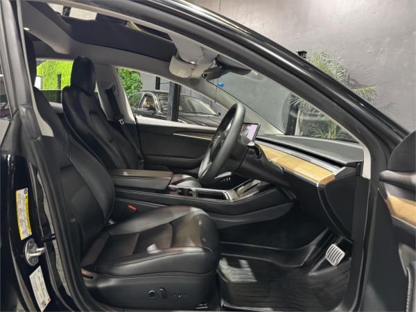 2021 Tesla Model 3 MY21 Long Range image