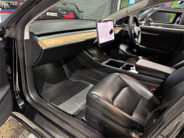 2021 Tesla Model 3 MY21 Long Range image