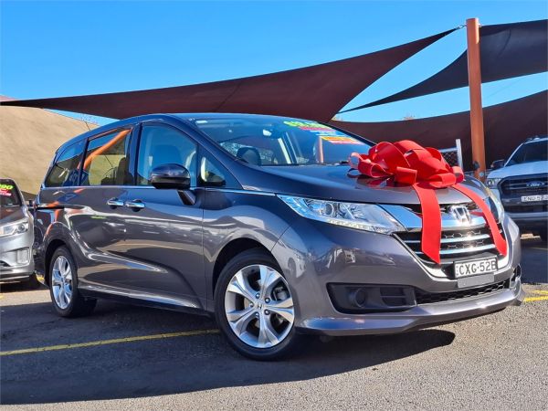 2015 Honda Odyssey Wagon RC MY15 VTi image