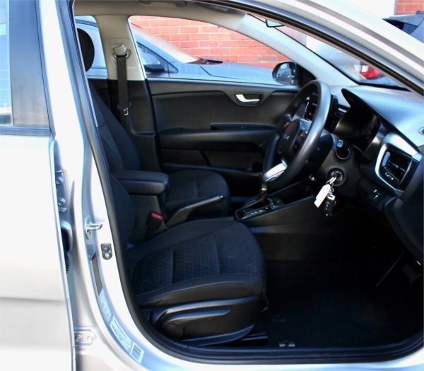 2022 Kia Rio YB S image
