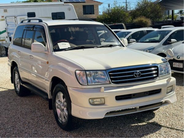 2000 Toyota Landcruiser FZJ105R GXL (4x4) White 4 Speed Automatic 4x4 Wagon image