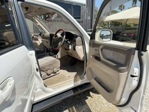2000 Toyota Landcruiser FZJ105R GXL (4x4) White 4 Speed Automatic 4x4 Wagon image
