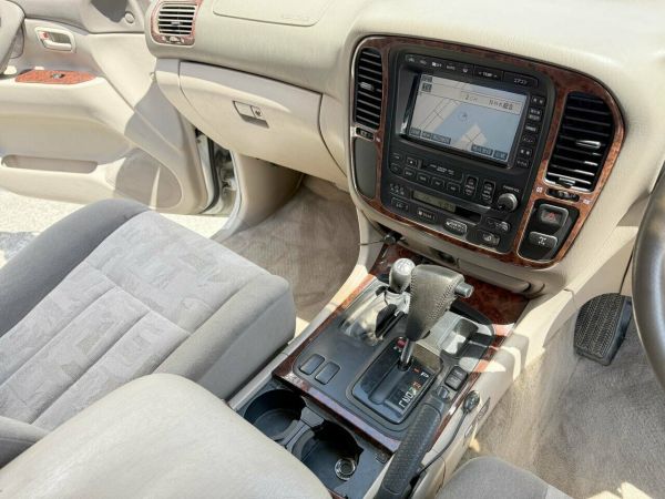 2000 Toyota Landcruiser FZJ105R GXL (4x4) White 4 Speed Automatic 4x4 Wagon image