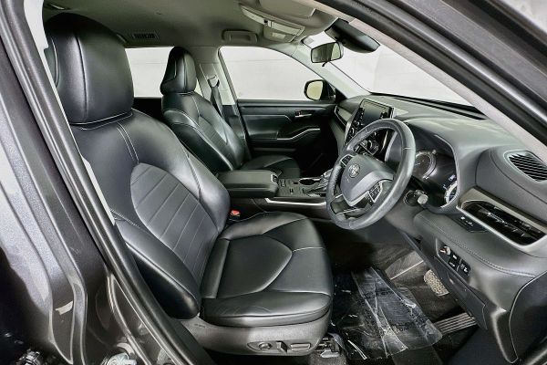 2022 Toyota Kluger AXUH78R GXL image