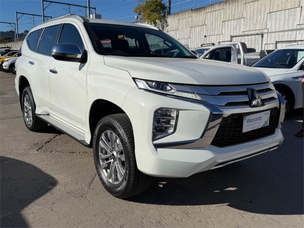 2022 Mitsubishi Pajero Sport QF GLX image