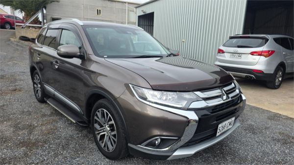 2018 MITSUBISHI OUTLANDER 4D WAGON ZL MY18.5 LS 7 SEAT (2WD) image