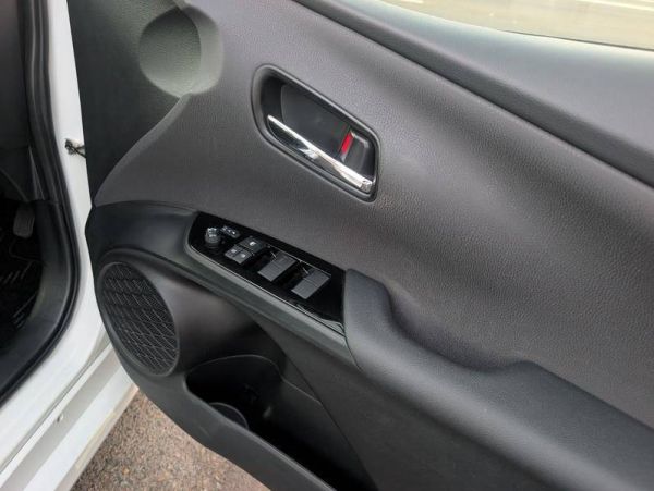 2022 TOYOTA PRIUS plug in (HYBRID) image