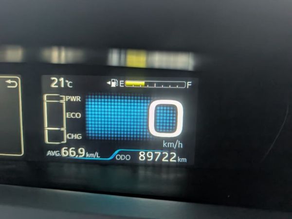 2022 TOYOTA PRIUS plug in (HYBRID) image