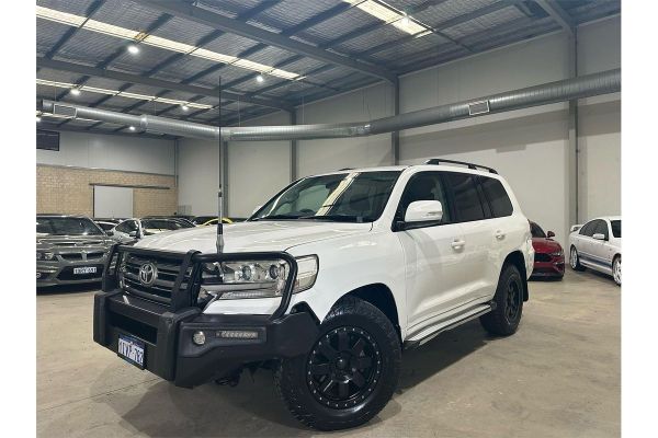 2019 Toyota Landcruiser VDJ200R GXL image
