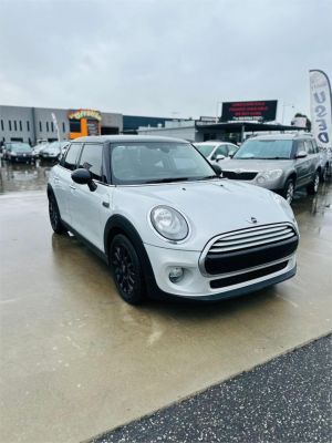 2015 MINI COOPER 5D HATCHBACK F55 image