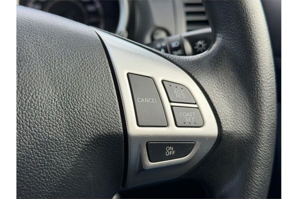 2017 Mitsubishi Lancer ES Sport CF image