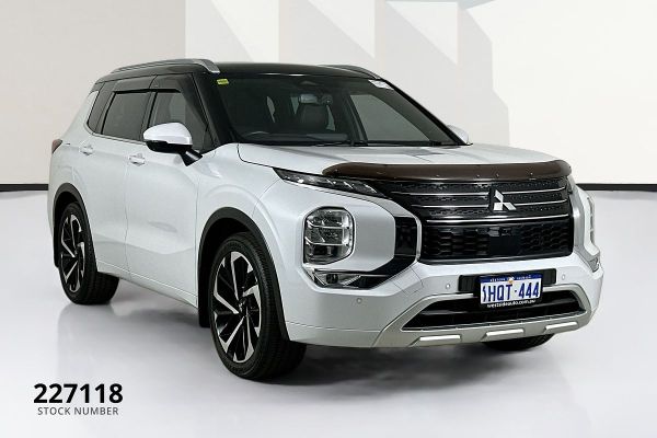 2022 Mitsubishi Outlander ZM Exceed image