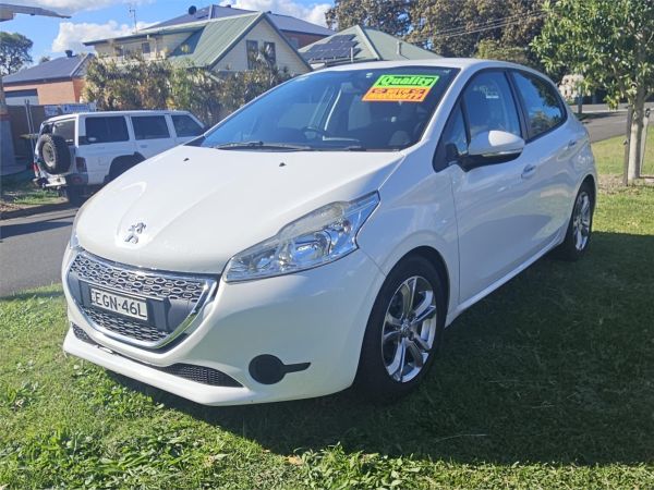 2015 PEUGEOT 208 5D HATCHBACK ACTIVE image