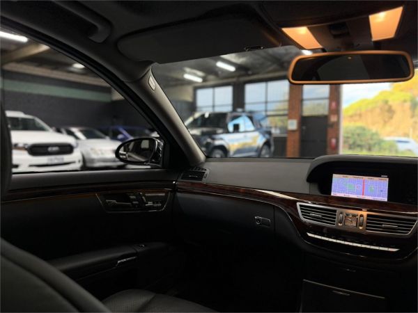 2009 MERCEDES-BENZ S350 4D SEDAN 221 07 UPGRADE image
