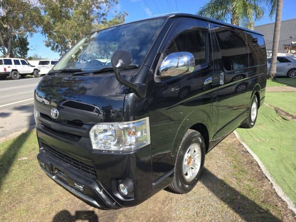 2015 TOYOTA HIACE SUPER GL 4WD CAMPERVAN image