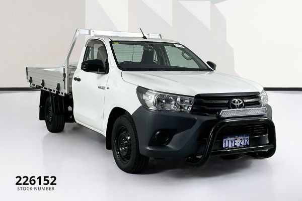 2016 Toyota Hilux WORKMATE GUN122R REAR WHEEL DRIVE image