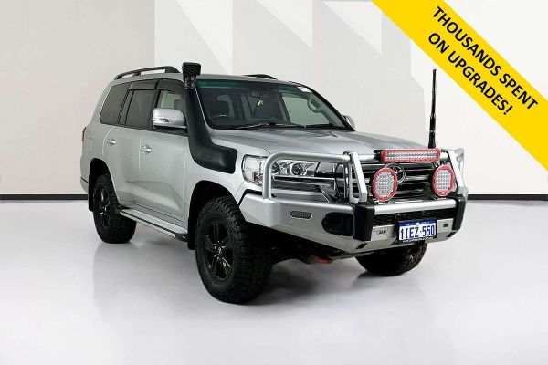 2017 Toyota LANDCRUISER GXL (4x4) VDJ200R MY16 image