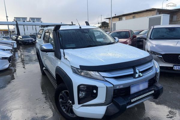 2022 Mitsubishi Triton MR GLS image