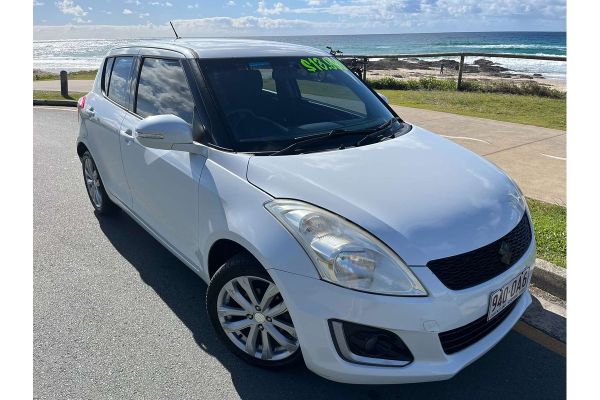 2015 Suzuki Swift GL Navigator FZ image