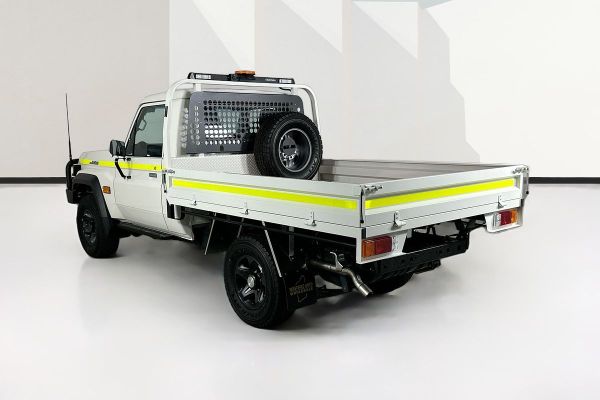 2024 Toyota Landcruiser GDJL79R GX image