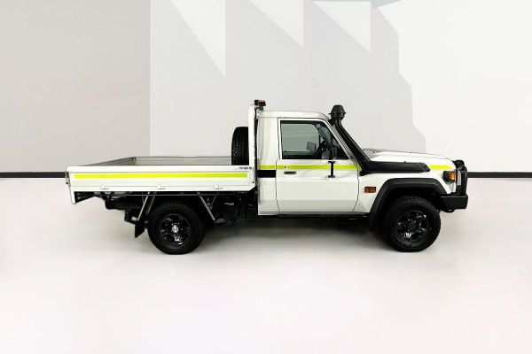 2024 Toyota Landcruiser GDJL79R GX image