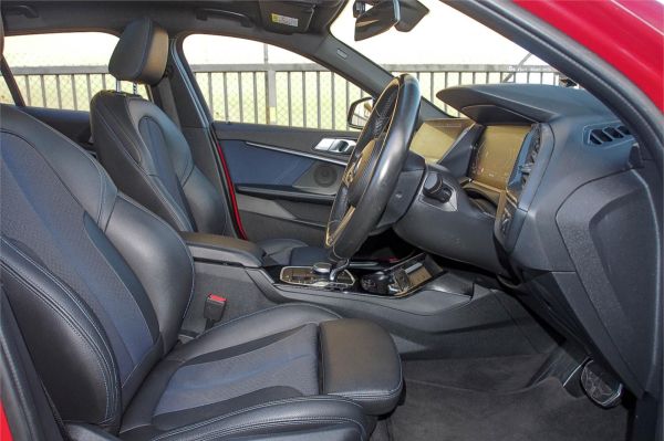 2020 BMW 1 Series F40 118i M Sport image