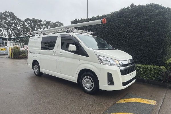 2024 Toyota Hiace GDH300R  image
