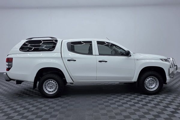 2019 Mitsubishi Triton GLX ADAS MR Rear Wheel Drive image