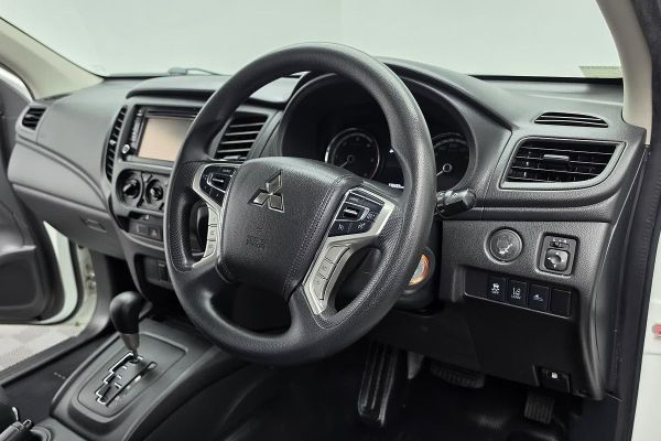 2019 Mitsubishi Triton GLX ADAS MR Rear Wheel Drive image