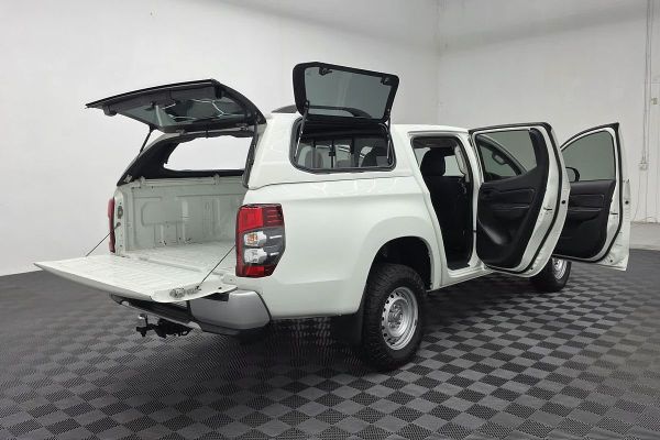 2019 Mitsubishi Triton GLX ADAS MR Rear Wheel Drive image