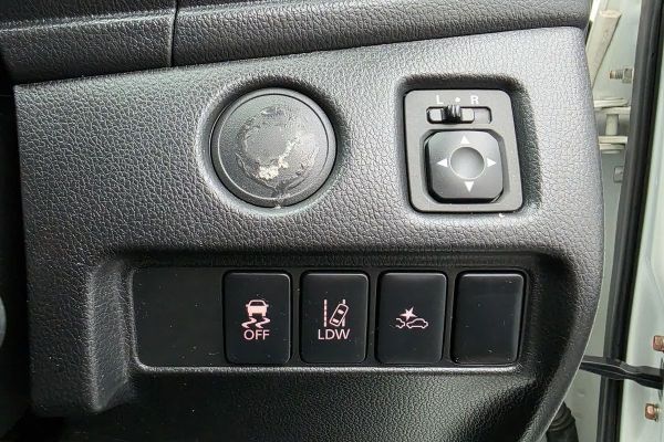 2019 Mitsubishi Triton GLX ADAS MR Rear Wheel Drive image