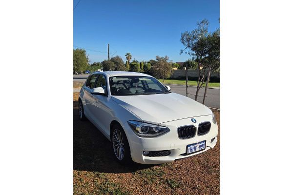 2015 BMW 1 Series 118d F20 image