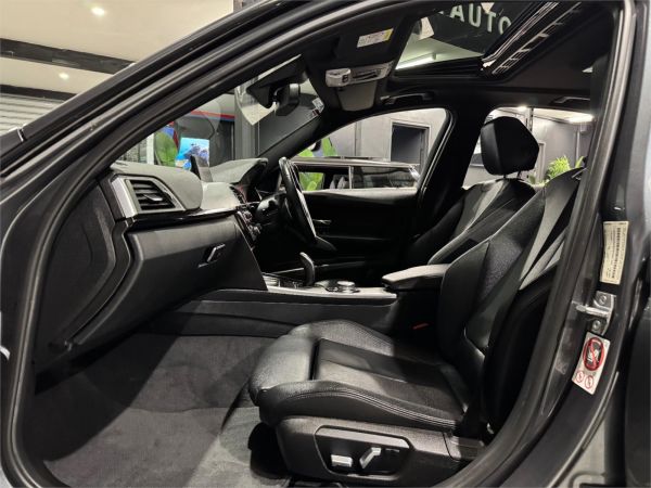 2015 BMW 3 Series Sedan F30 LCI 330i Sport Line image