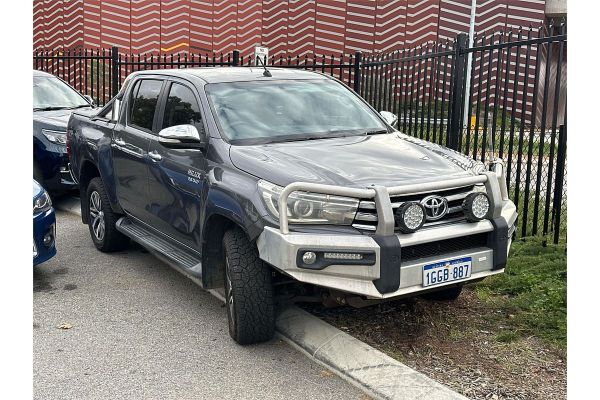 2017 Toyota Hilux SR5 GUN126R 4X4 image