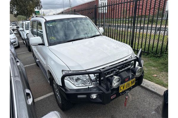 2019 Mitsubishi Pajero NX GLX image