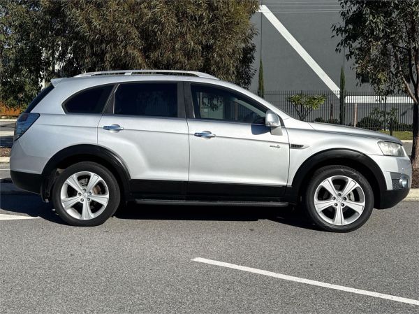 2013 Holden Captiva Wagon CG MY13 7 LX image