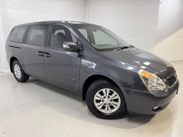 2012 KIA CARNIVAL Other image