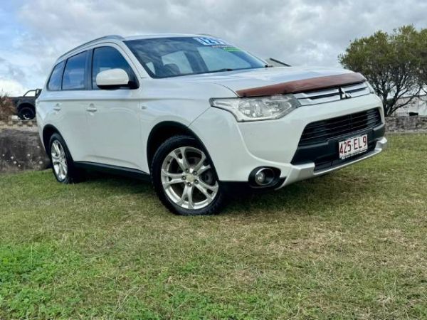 2014 Mitsubishi Outlander WAGON ES 2WD ZJ MY14.5 image