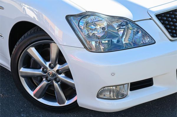 2007 Toyota Crown Sedan GRS184 Athlete image